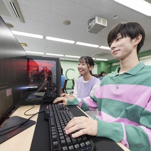 大阪情報ＩＴクリエイター専門学校のcampusgallery