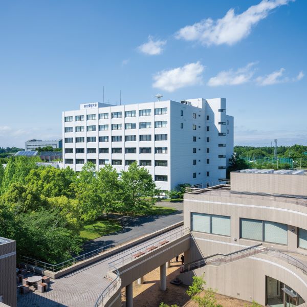 東京情報大学