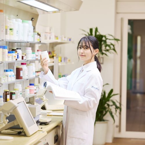 横浜薬科大学1