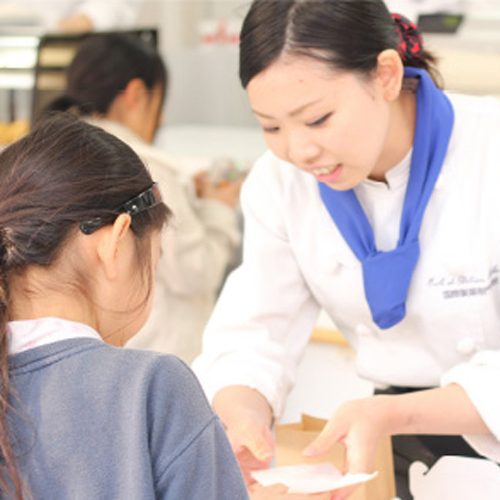 国際製菓専門学校2