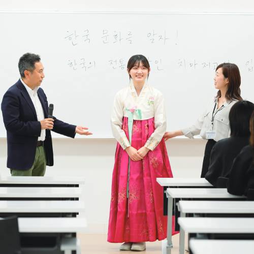 京都外国語専門学校