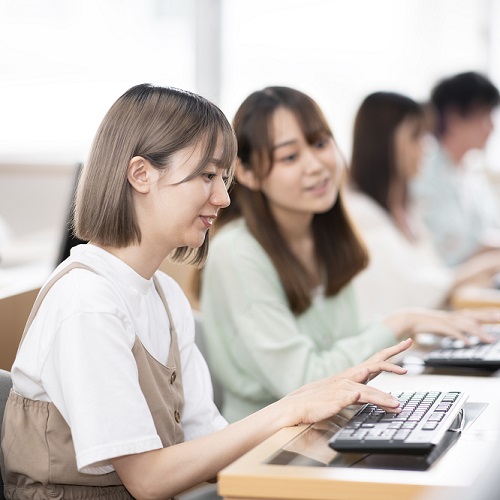 東京立正短期大学