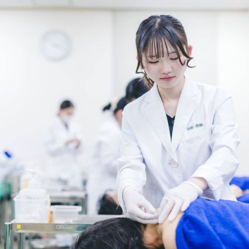 京都医健専門学校