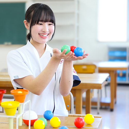 アール医療専門職大学