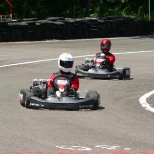 専門学校 赤門自動車整備大学校