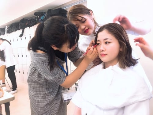国際理容美容専門学校