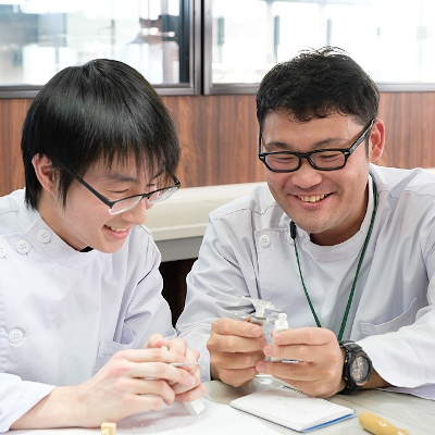 日本歯科学院専門学校