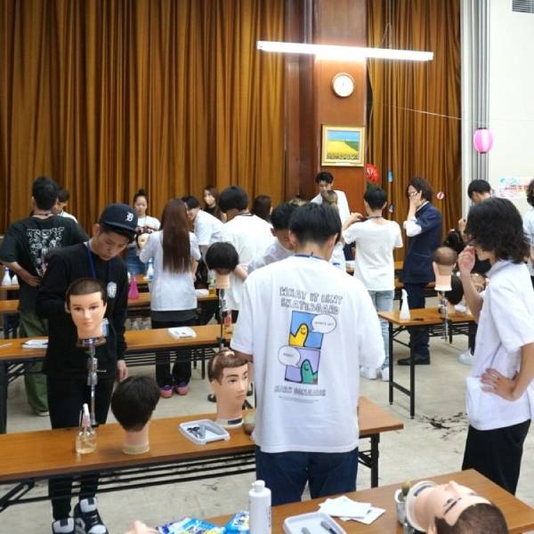 大阪中央理容美容専門学校