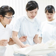 東京医療保健大学