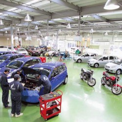 専門学校つくば自動車大学校