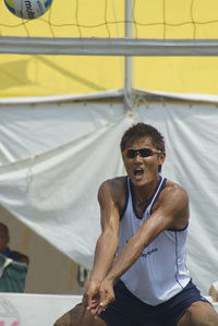 朝日 健太郎選手写真
