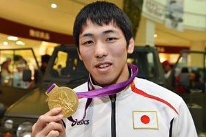 米満 達弘選手写真