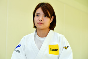 阿部 詩選手写真
