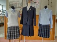 春日部女子高等学校の制服