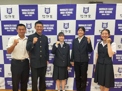 静岡県立沼津東高等学校の制服