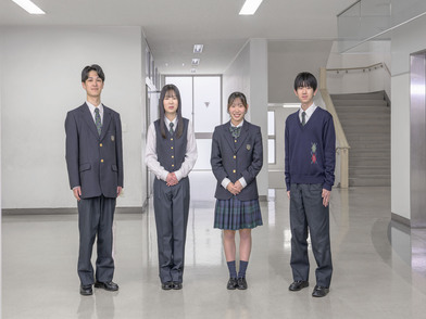 愛知みずほ大学瑞穂高等学校の制服
