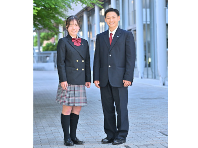 京都外大西高等学校の制服