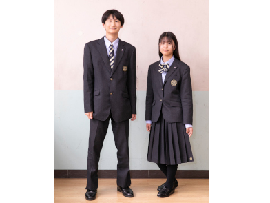 大阪産業大学附属高等学校の制服