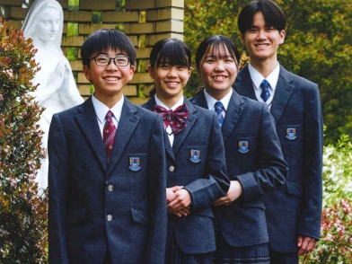 大口明光学園高等学校の制服