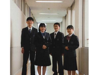大口明光学園高等学校の制服