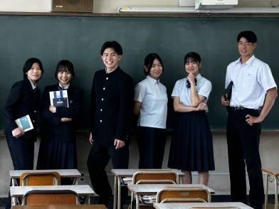 筑紫高等学校の制服