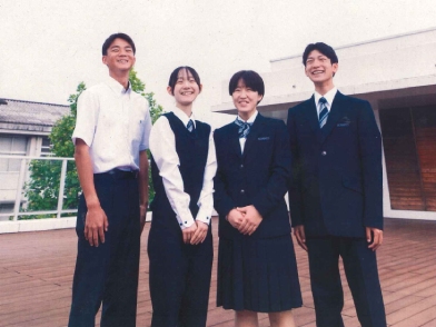 三養基高等学校の制服