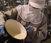岩手県 宮古水産高校 食品家政科3人の3年生2