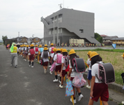 徳島県 阿南市立津乃峰小学校 全児童のみなさん2