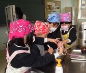 広島県 神石高原町立来見(くるみ)小学校 3年生のみなさん3