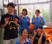 長野県 富士見高校 園芸科野菜・食品コースの3年生のみなさん2