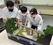 島根県 江津工業高校 建築・電気科電気コースの3人の3年生3