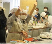 広島県 高陽東高校 調理部2人の3年生3
