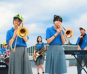 鳥取県 岩美高校 吹奏楽部ブルー・マーティン・ジャズ・オーケストラのみなさん3