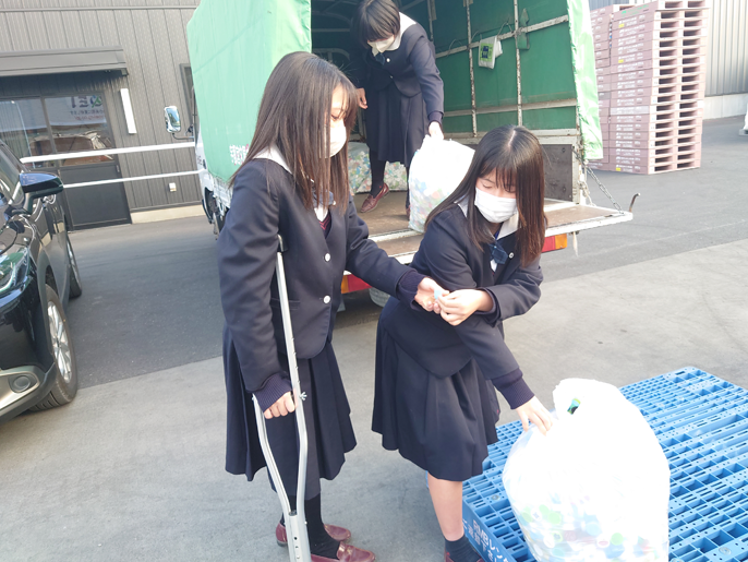 栃木県　宇都宮文星女子高等学校　サッカー部のみなさん2