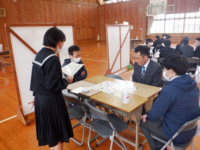 愛媛県　西予市立宇和中学校　生徒のみなさん2