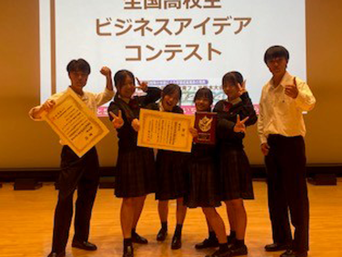 佐賀県　唐津商業高校　からつ学美舎（まなびや）のみなさん8
