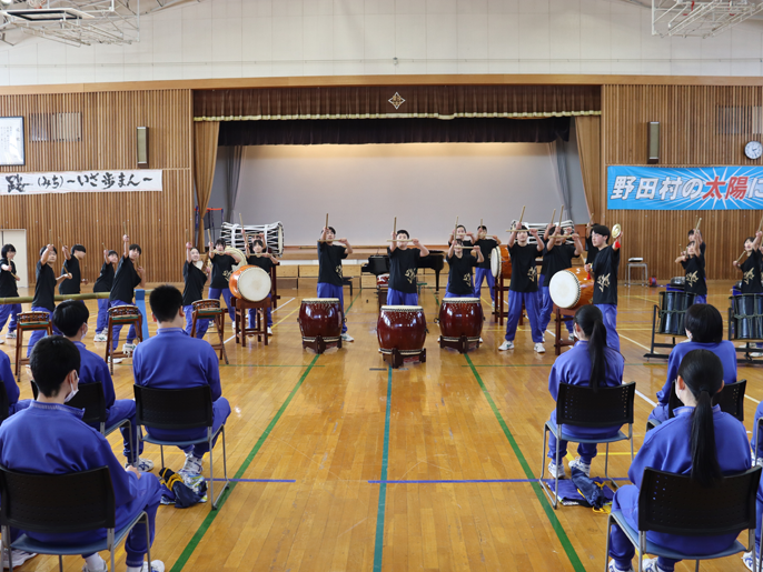 岩手県　野田村立野田中学校　生徒会執行部のみなさん2