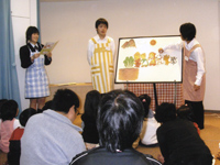 福島県　磐城高校　おはなし宅急便のみなさん2