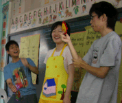 福島県 あさか開成高校 読み聞かせボランティア部「オイガ」のみなさん2