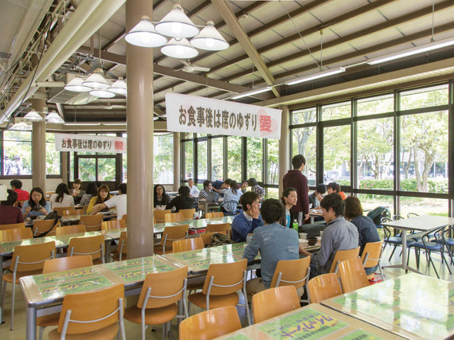 三重大学の学食