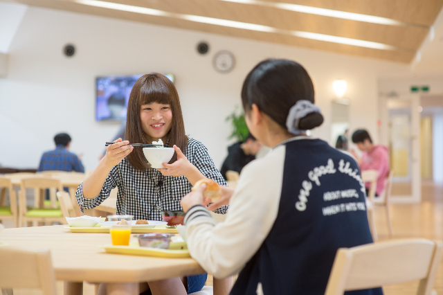 石巻専修大学の学食