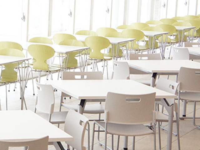追手門学院大学の学食