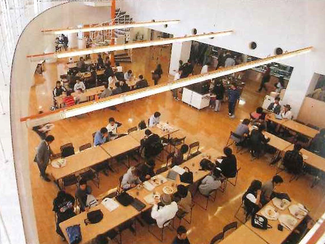 九州国際大学の学食