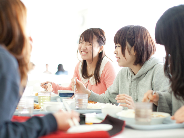 北里大学の学食