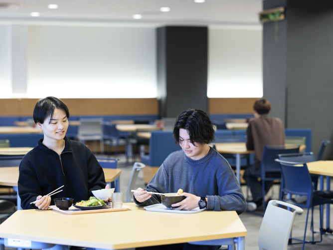摂南大学