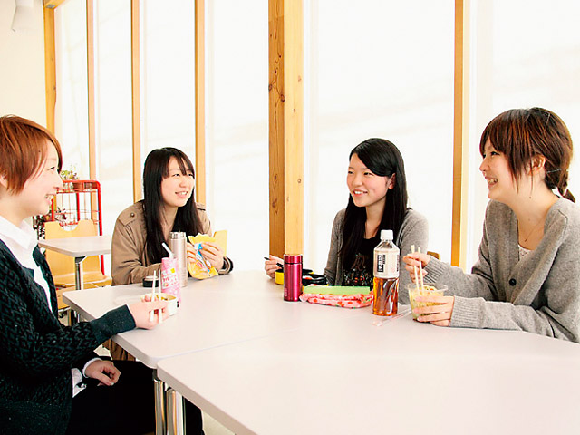 東北生活文化大学の学食