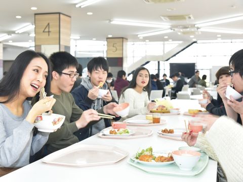 姫路獨協大学の学食