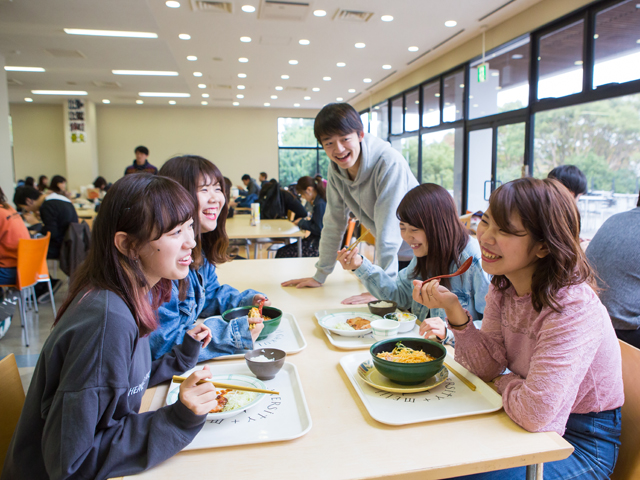 明治学院大学の学食
