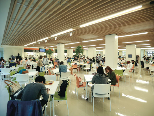 九州産業大学造形短期大学部の学食