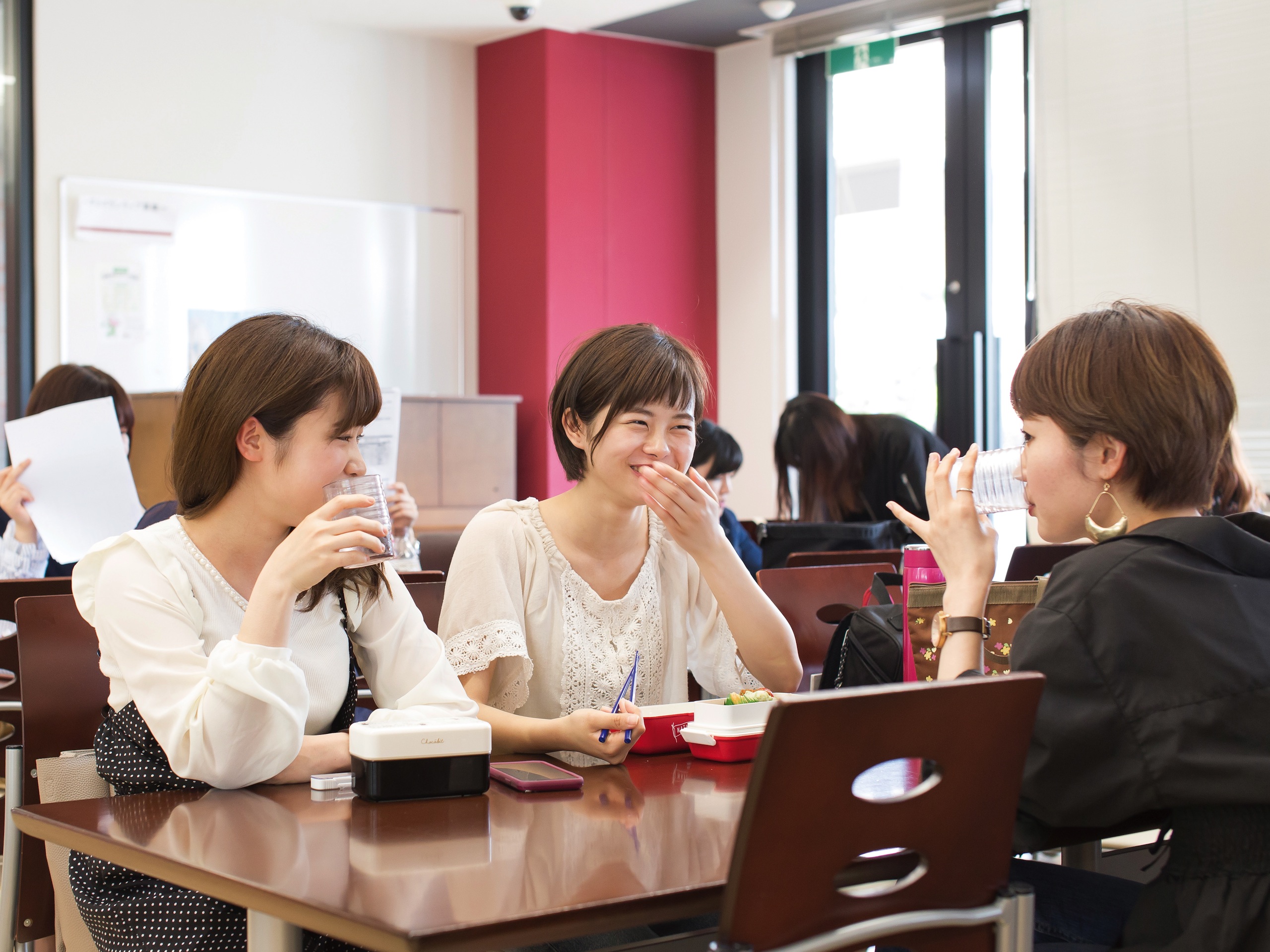 福岡女学院看護大学の学食
